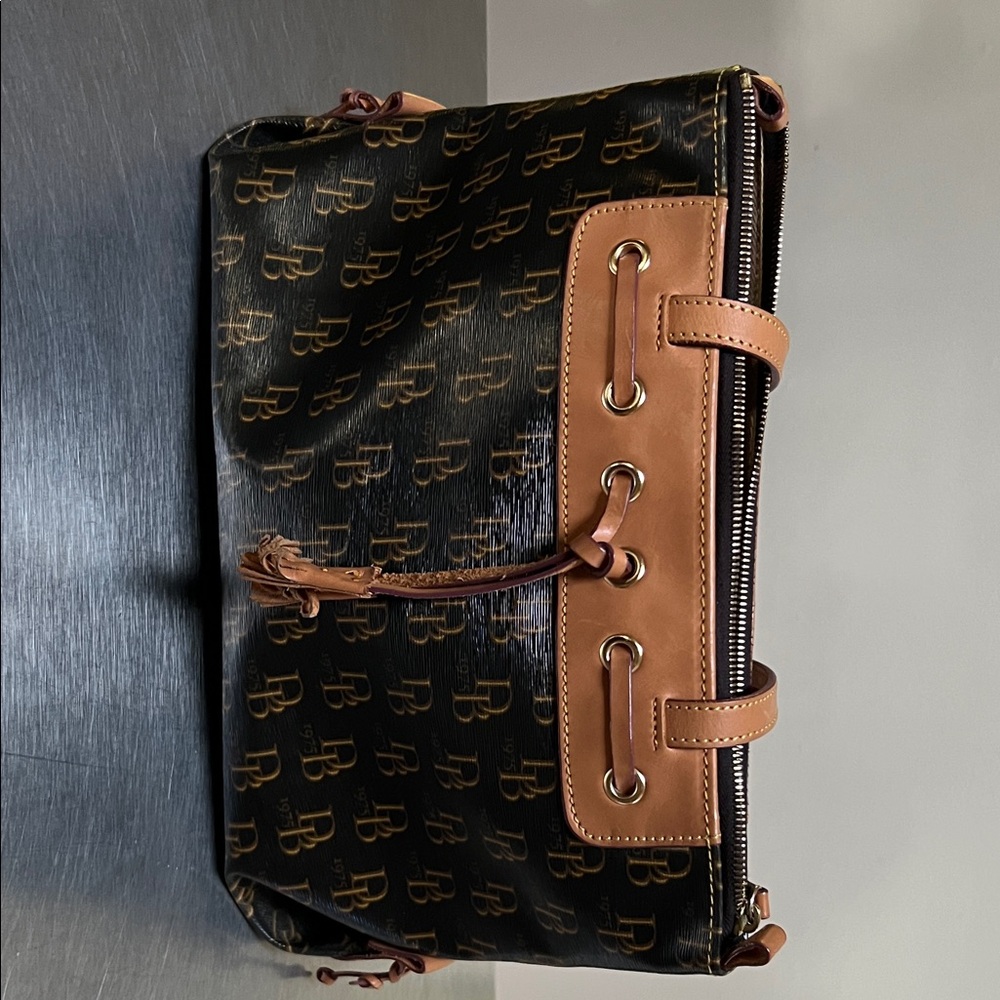 Dooney & Bourke Black and Tan Pebble Grain Tote Bag - Picture 2 of 6